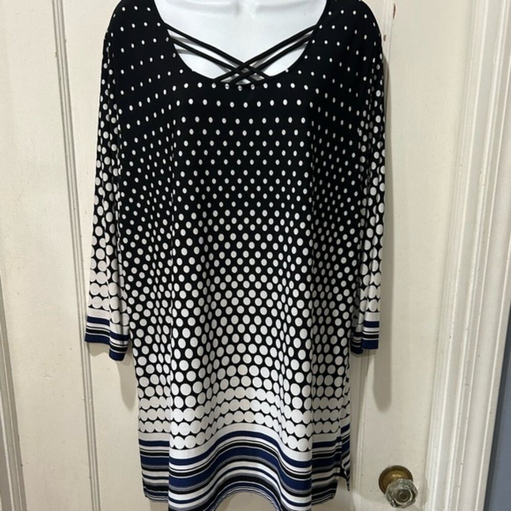 CJ Banks Woman 2X Black White Blue Polka Dot Liquid Knit Travel Tunic Shirt